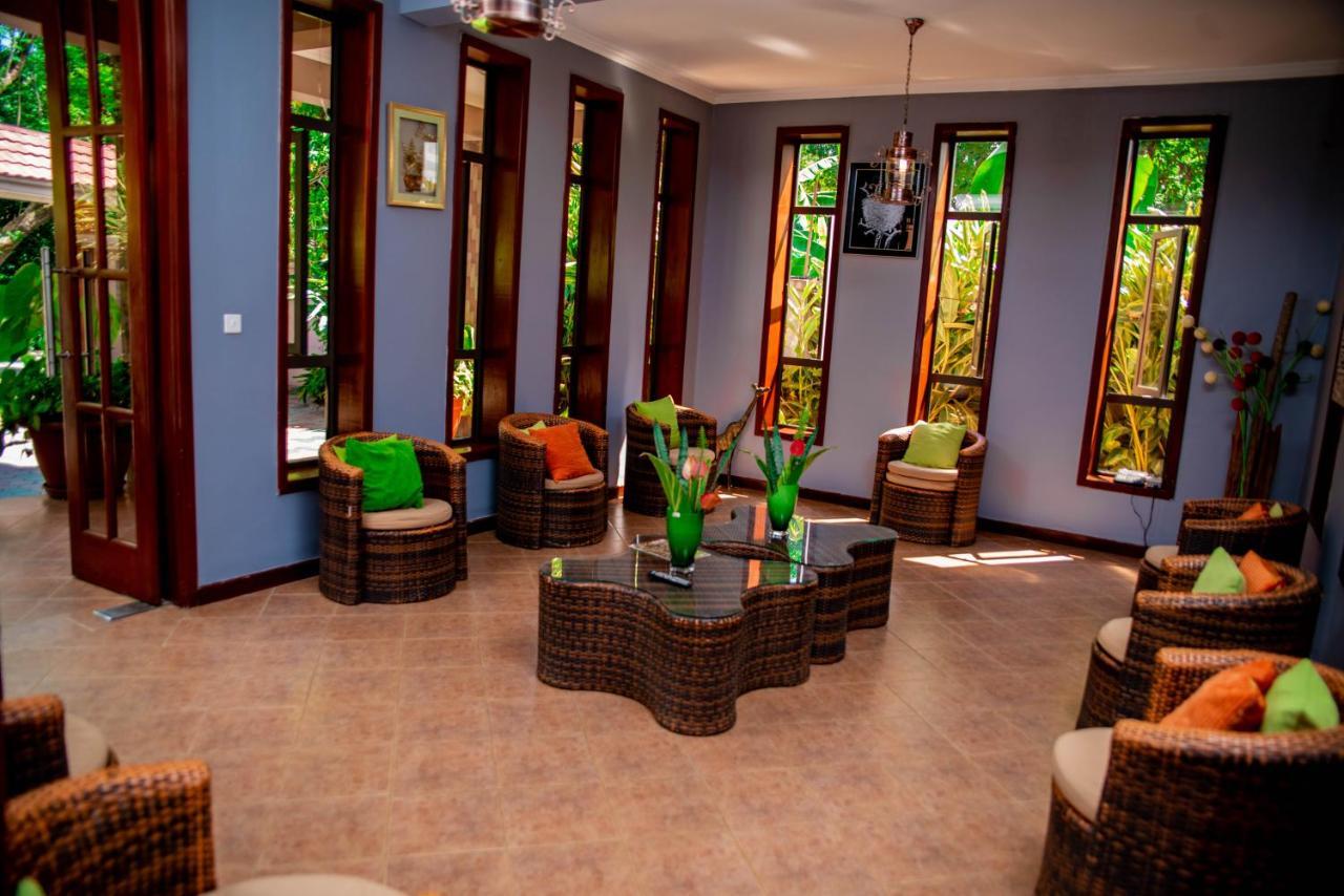 Lush Garden Business Hotel 아루샤 외부 사진