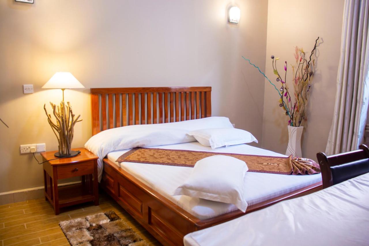 Lush Garden Business Hotel 아루샤 외부 사진